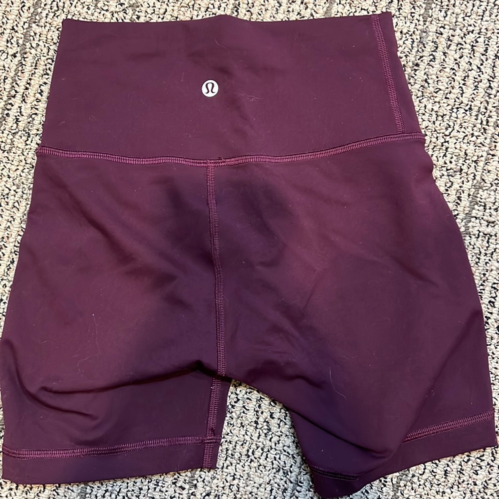 LULULEMON WUNDER TRAIN BIKE SHORTS